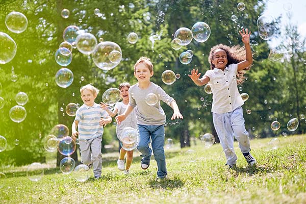 Labor Day Kids Activities: 10 Fun & Easy Ideas